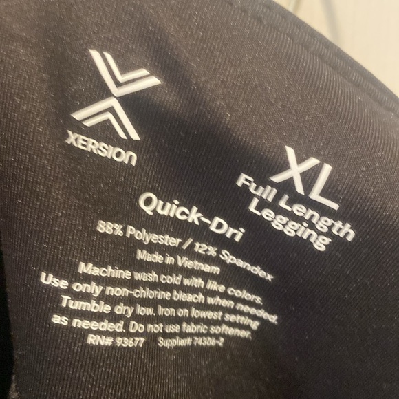 Black Atleisure Wear leggings. By Xersion. Size XL. Women’s - Picture 4 of 4